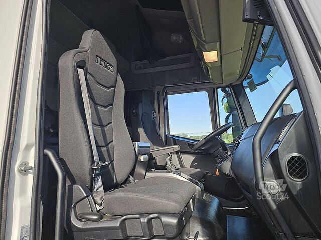 Gesloten bak IVECO 160E28 EUROCARGO