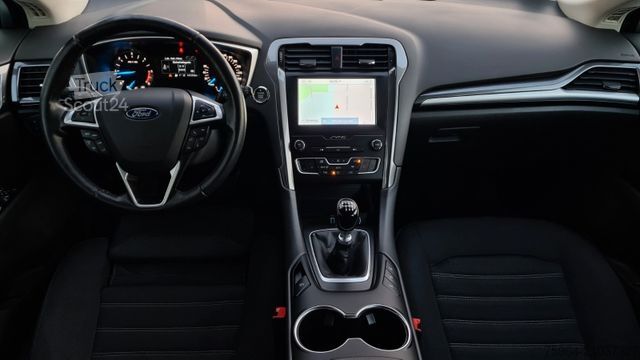 Minibus FORD Mondeo 2.0TDCi - SpSitze - AHK - CAM -