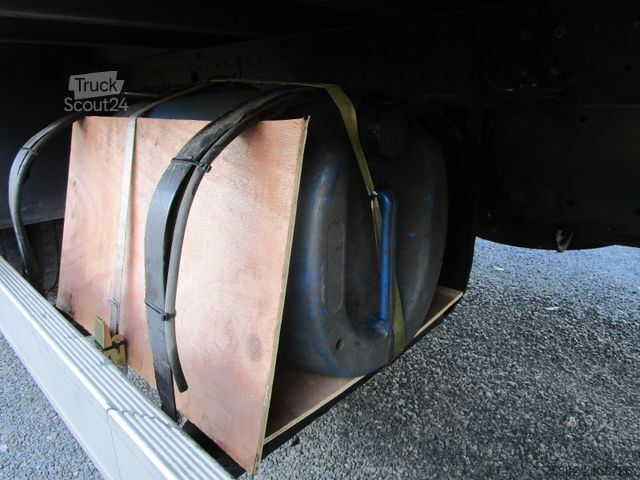 Platós teherautó ponyvával MERCEDES-BENZ TGL 12.210 L *LBW+2xAHK+Luft+6,10m+3-Sitze*