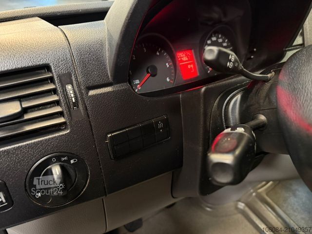 Minibus VOLKSWAGEN Crafter L2H2 9 Sitze Klima Tempomat STHZ AHK