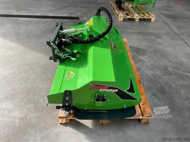 Traktor  Broyeur débroussailleur AVANT 150cm