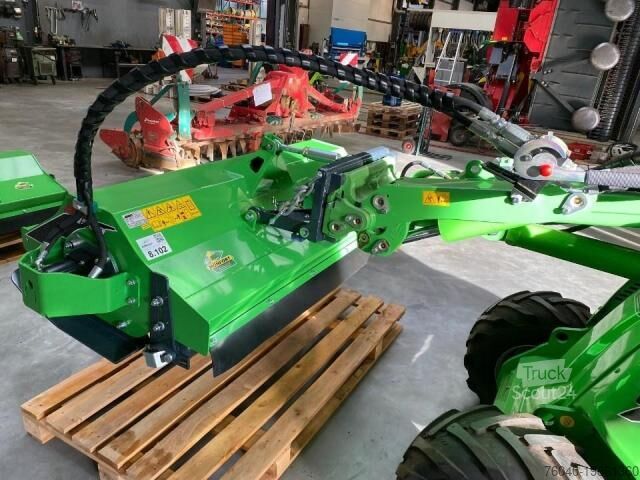 Traktor  Broyeur débroussailleur AVANT 150cm