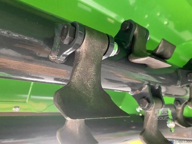 Traktor  Broyeur débroussailleur AVANT 150cm