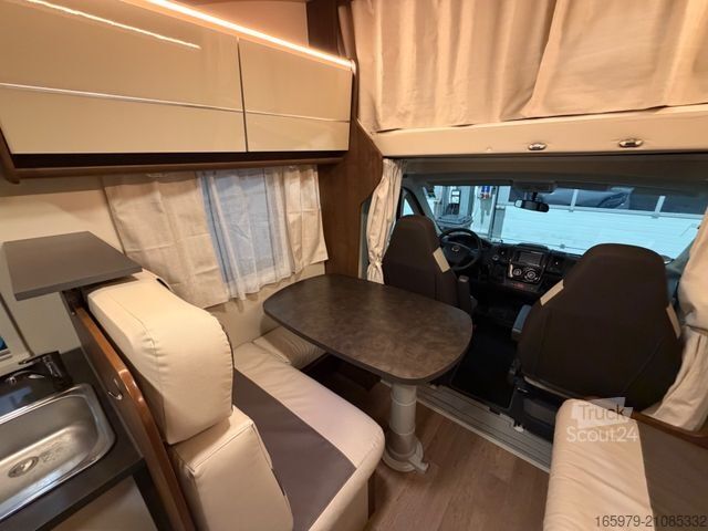 Альковний автокемпер XGO Dynamic