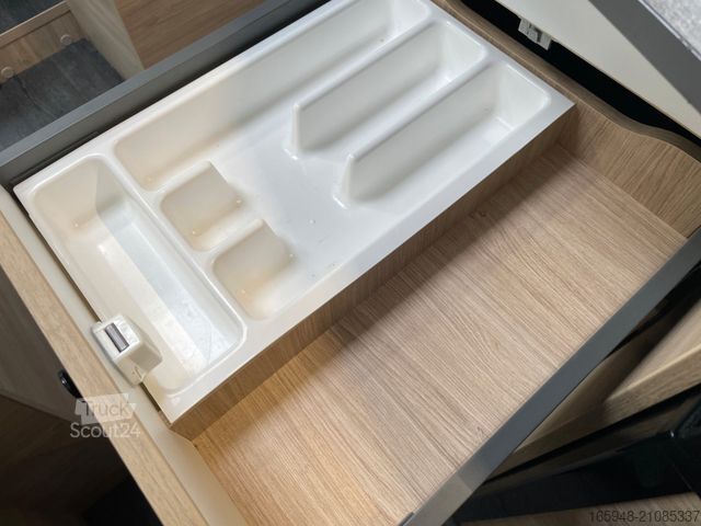 Teilintegriertes Wohnmobil CHAUSSON S 697 First Line | Automatik | Mietflotte