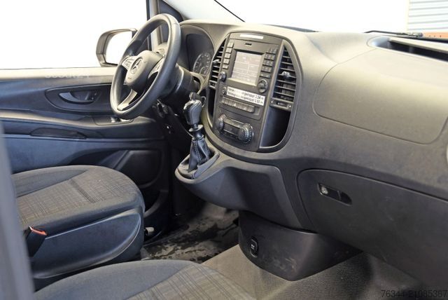 Minibus MERCEDES-BENZ Vito 111 CDI lang 8-Sitzer Klima Navi #56T038