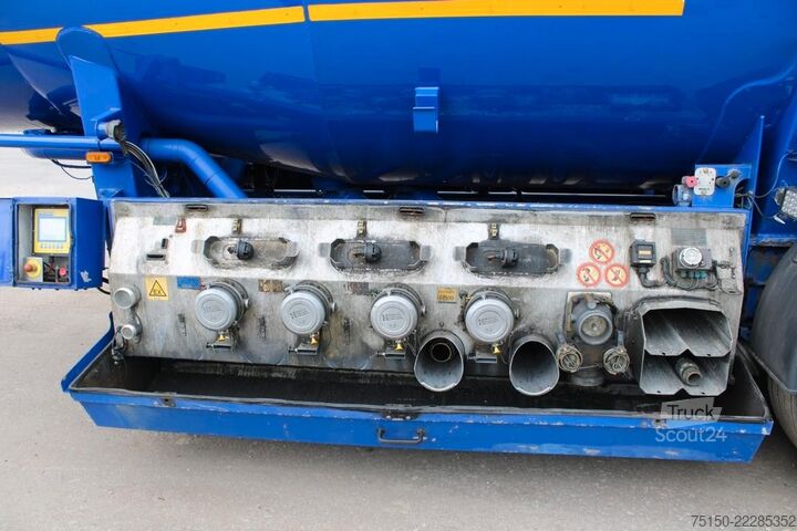 Semiremorcă cisternă  WILLIG Diesel/Benzin SELBSTAUSLÄUFER Nr.: 039