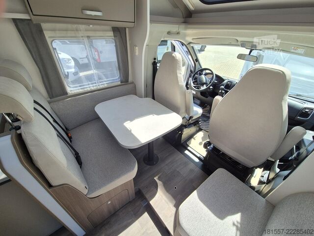 Teilintegriertes Wohnmobil CARADO pro+ T 447 Hubbett / Markise