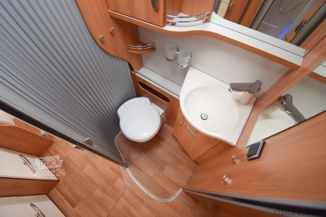 Half-integraal camper HYMER/ERIBA ML-T 620 EINZEL&HUBBETT 2SOLAR AHK SAT LUFTFED.