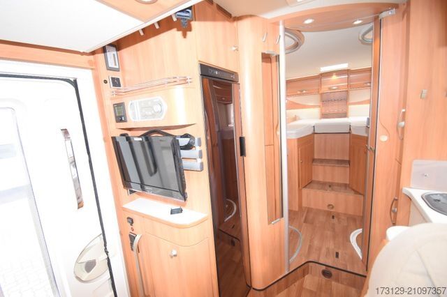 Half-integraal camper HYMER/ERIBA ML-T 620 EINZEL&HUBBETT 2SOLAR AHK SAT LUFTFED.