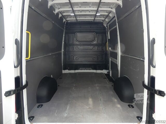 Dobozos furgon Volkswagen Crafter Kasten 35 MittellangHoch LED/AUT/KAM/AHK