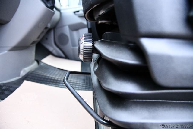 Фургон с высокой крышей MERCEDES-BENZ Sprinter 319CDI V6 Kasten L1H2 Schwingsitz Autom