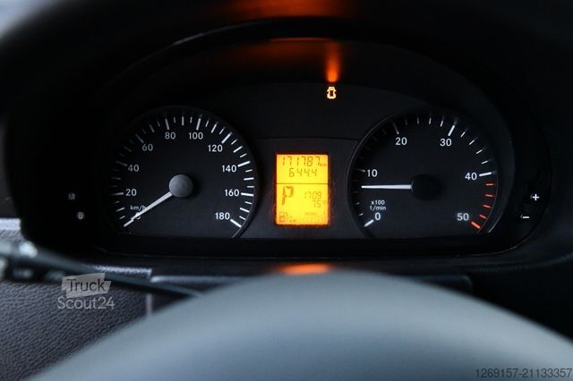 Фургон с высокой крышей MERCEDES-BENZ Sprinter 319CDI V6 Kasten L1H2 Schwingsitz Autom