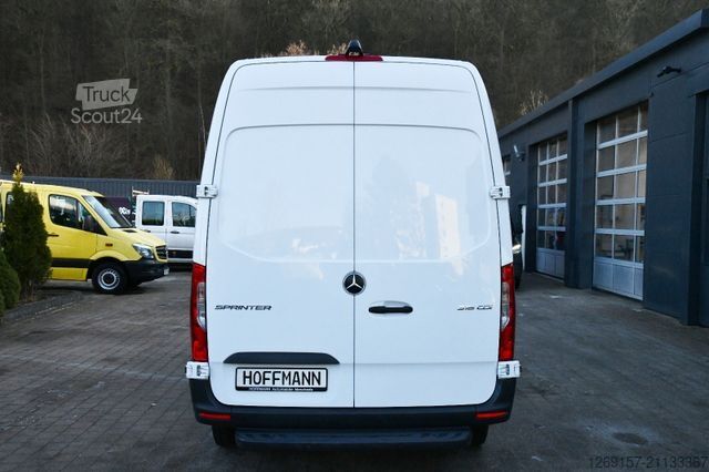 Фургон с высокой крышей MERCEDES-BENZ Sprinter 316 CDI Kasten L2H2 RWD Kamera Sortimo