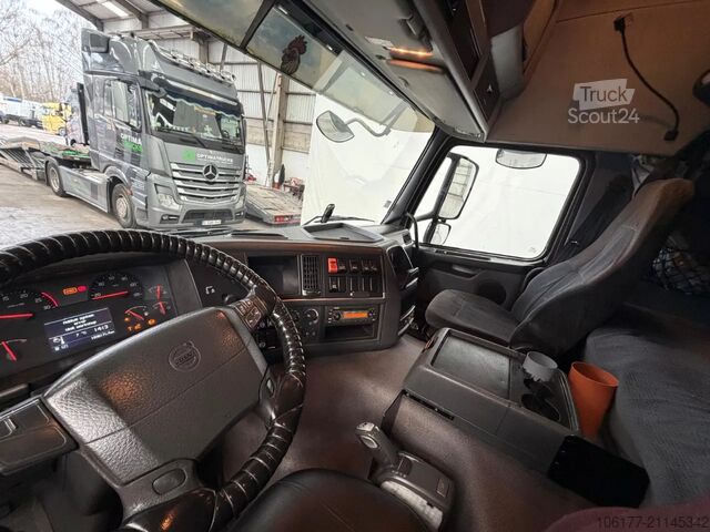 Standaard-SZM Volvo FM 11 440 Globetrotter 6x2