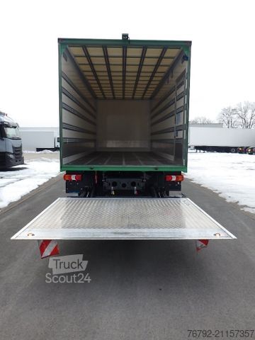 Skriňové nákladné vozidlo MERCEDES-BENZ 1827 L Actros Koffer 7,3m/LBW/Seitentür/AHK/Klim