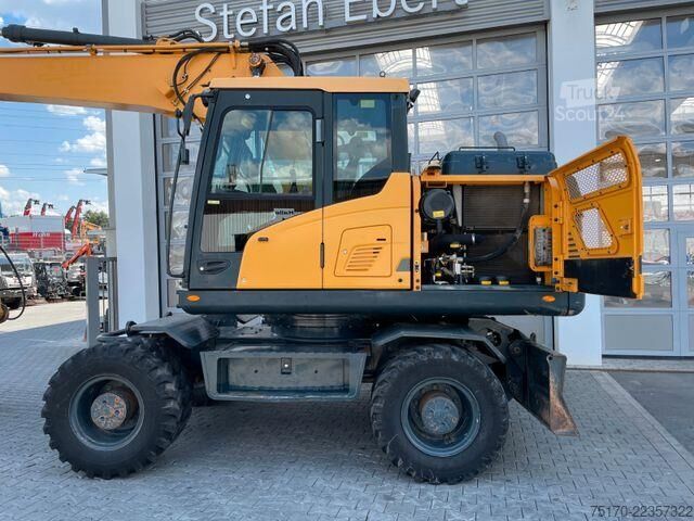 Escavatore gommato Hyundai HW 180 / 3.054h / hydr. Grabenräumer / Klima