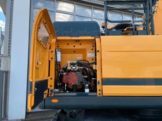 Escavatore gommato Hyundai HW 180 / 3.054h / hydr. Grabenräumer / Klima