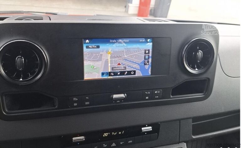 Hög tak skåpbil Mercedes-Benz Sprinter L2H2 317 CDI   AUTOMATIK   BOTT REGAL   AHK