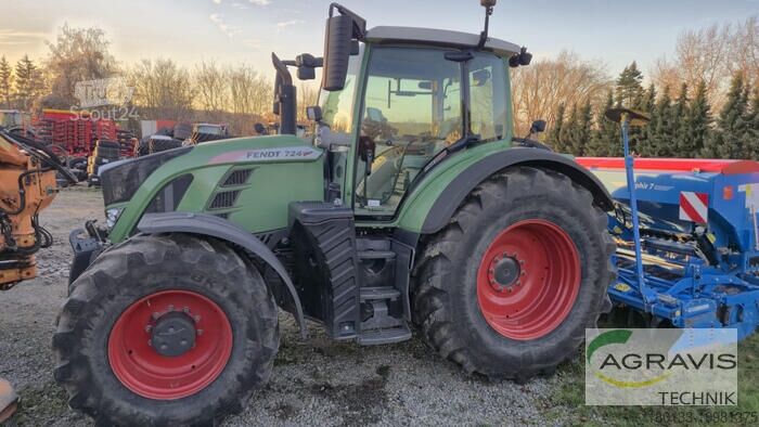 Traktor Fendt 724 VARIO S4