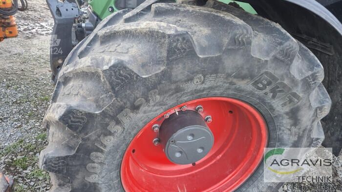 Traktor Fendt 724 VARIO S4