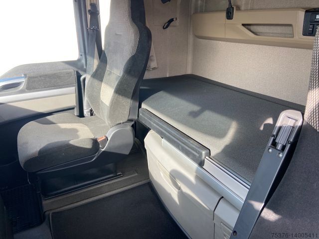 Standarta vilcējs MAN TGX 18.470 Retarder