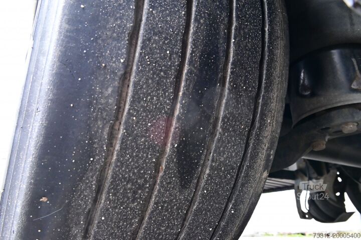 Ανοιχτό ημιρυμουλκούμενο με μουσαμά Schwarzmueller SPA 3/E  Luft Lift Schiebeplane