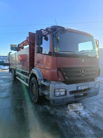 Teherautóra szerelt daru Mercedes-Benz Axor