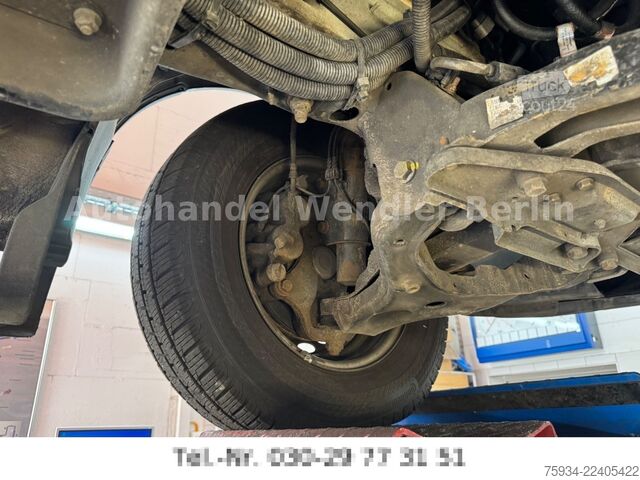 Feuerwehrfahrzeug MERCEDES-BENZ Sprinter 516 CDI RTW Fahrtec Koffer & Fahrtrage