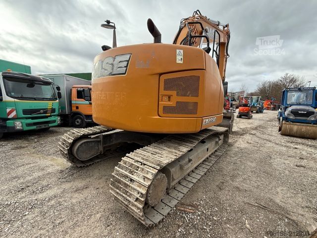 Chain excavator CASE CX250C