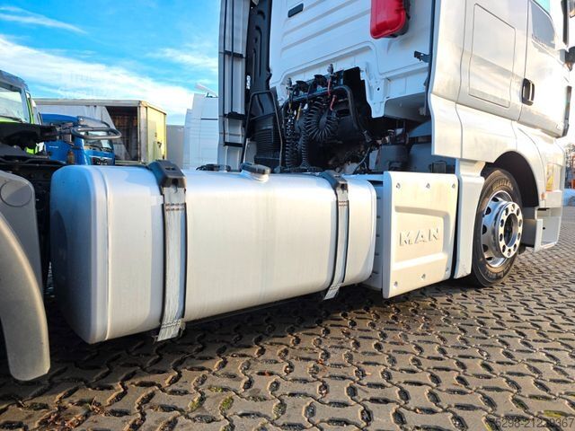 Volume tractor unit MAN TGX 18.460 4X2 LLS-U / Retarder / ADR AT