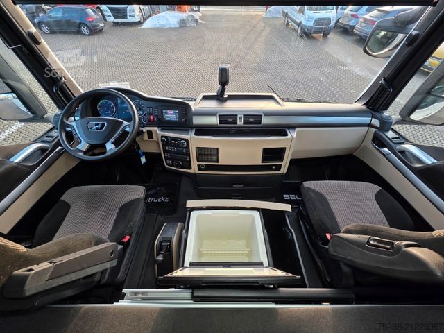 Volume tractor unit MAN TGX 18.460 4X2 LLS-U / Retarder / ADR AT