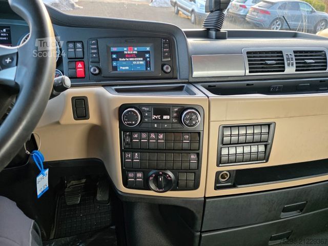 Volume tractor unit MAN TGX 18.460 4X2 LLS-U / Retarder / ADR AT