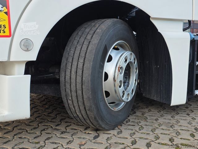 Volume tractor unit MAN TGX 18.460 4X2 LLS-U / Retarder / ADR AT