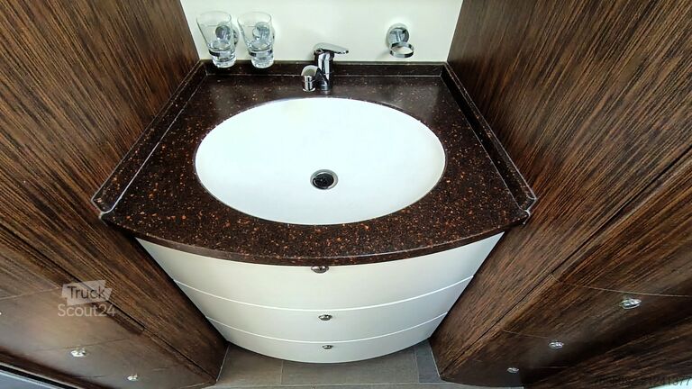 Avtodom CONCORDE CHARISMA III 900 M