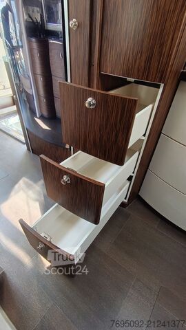 Avtodom CONCORDE CHARISMA III 900 M