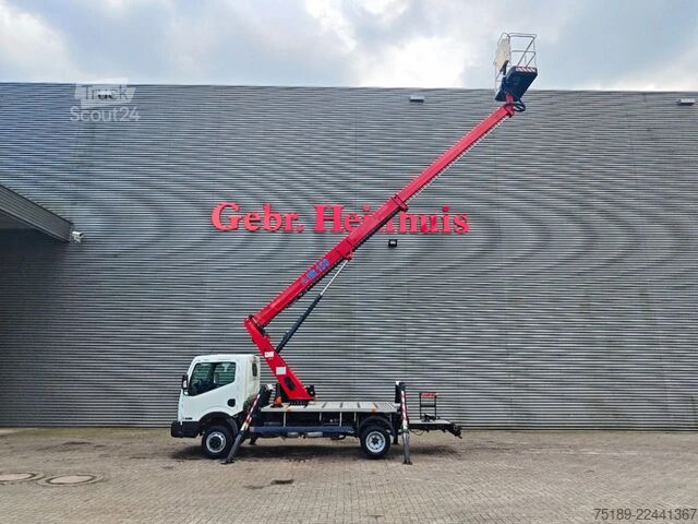 Plataforma elevadora Nissan Cabstar 35.12 NT400 CTE B-Lift 150 Pro 6 Pieces!