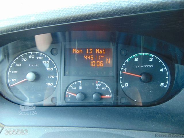 Transporter mit Koffer IVECO DAILY 50 C 15 Postkoffer REGALSYSTEM KAMERA