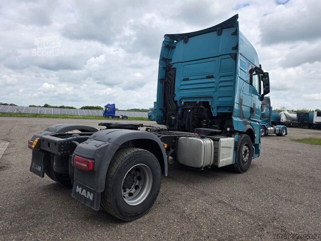 Standard trekkvogn MAN 18.470 TGX XXL Unfall, Retarder, 2 Kreis Hydr.