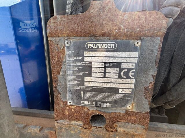 رافعة تلسكوبية PALFINGER F3 151 K5*Mitnahmestapler*Tragfähigkeit: 1500kg*