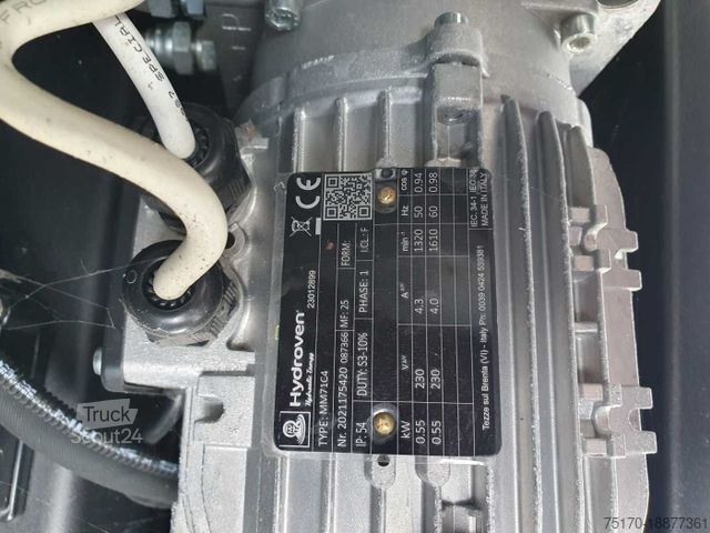 Alții  Generac V20 Lichtmast / 1.056 h