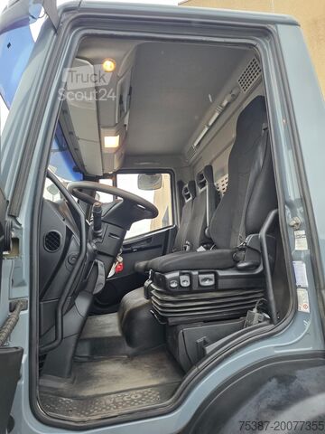 шасси грузовика Iveco 180E25