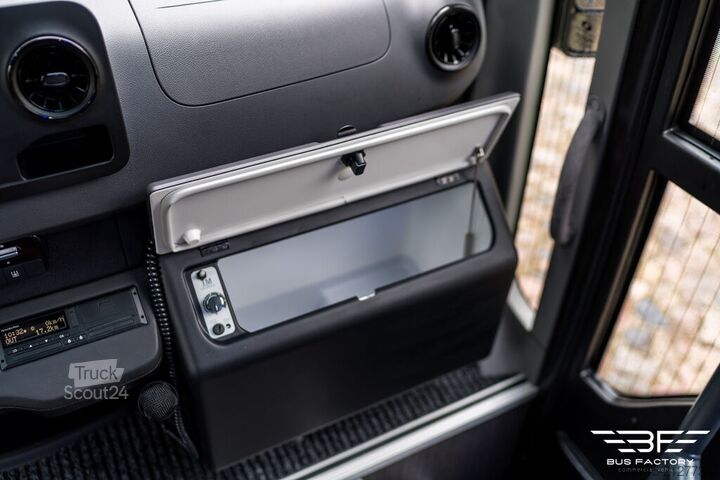 Minibussi Mercedes-Benz Sprinter 519, SKYLITE GT 10+1