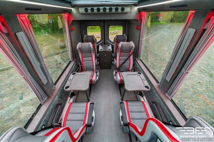 Minibussi Mercedes-Benz Sprinter 519, SKYLITE GT 10+1