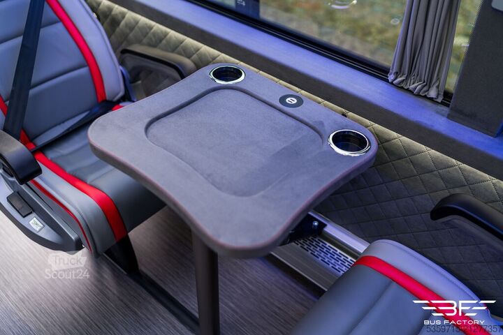 Minibussi Mercedes-Benz Sprinter 519, SKYLITE GT 10+1