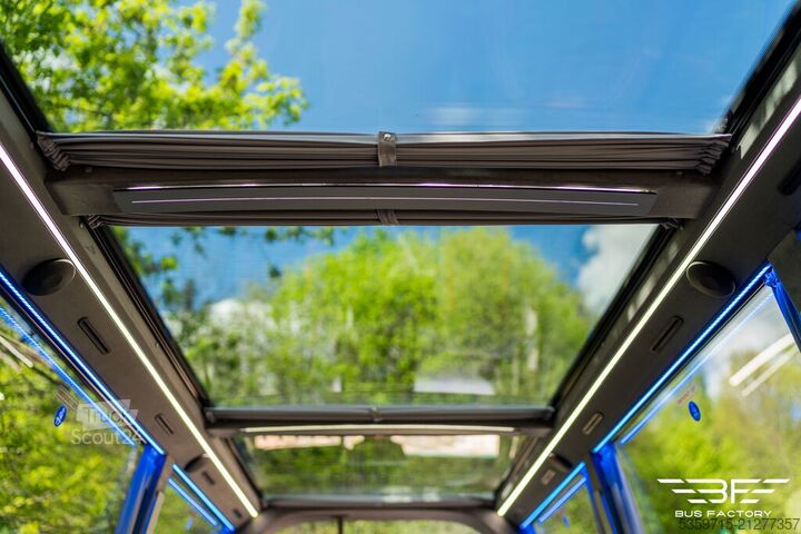 Minibussi Mercedes-Benz Sprinter 519, SKYLITE GT 10+1