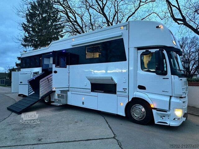 Viehtransporter LKW Mercedes-Benz Antos 1835 5-6 Pferde Wohnung Popout