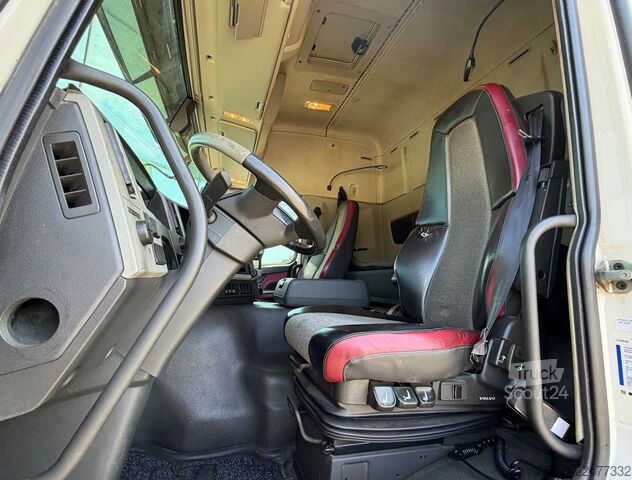 Стандартный седельный тягач VOLVO FM 370 EURO 6 SPOILERS SMART TACHO 2X TANKS TOP