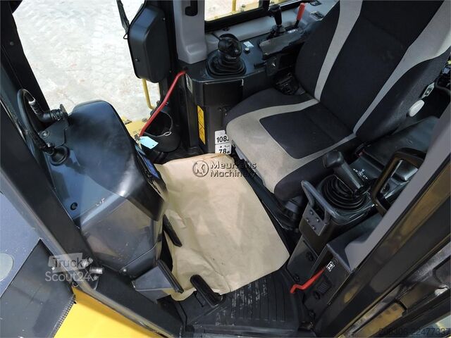 Дорожный каток KOMATSU D65EX-15