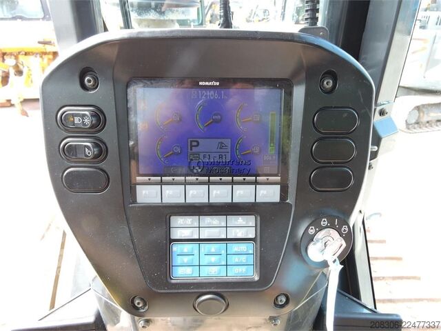 Дорожный каток KOMATSU D65EX-15